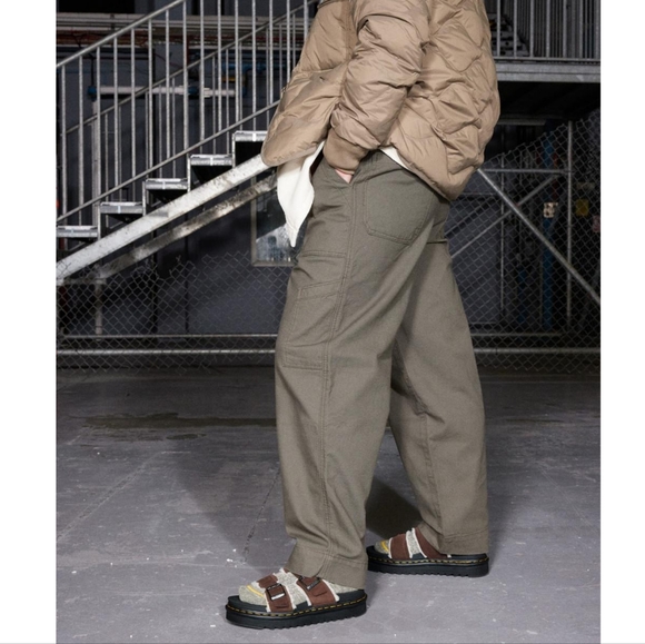 Dr. Martens Myles Suede Fur-lined Buckle Slide Sandals Dark Brown Size 13 NWT - Picture 2 of 16